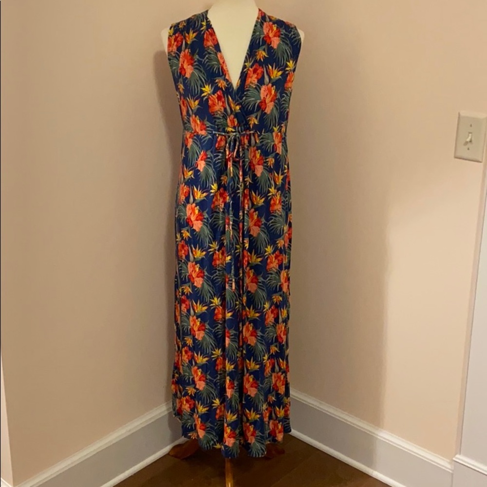 Liz Lange printed maxi dress